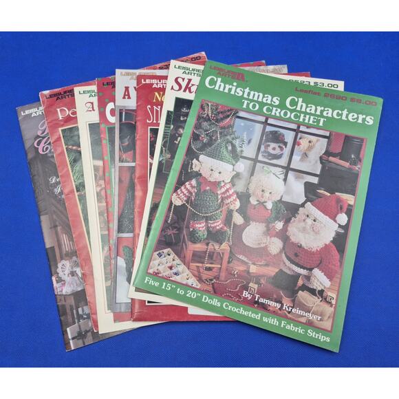 Vintage Leisure Arts Christmas Crochet Patterns 8 Booklets - Picture 1 of 16